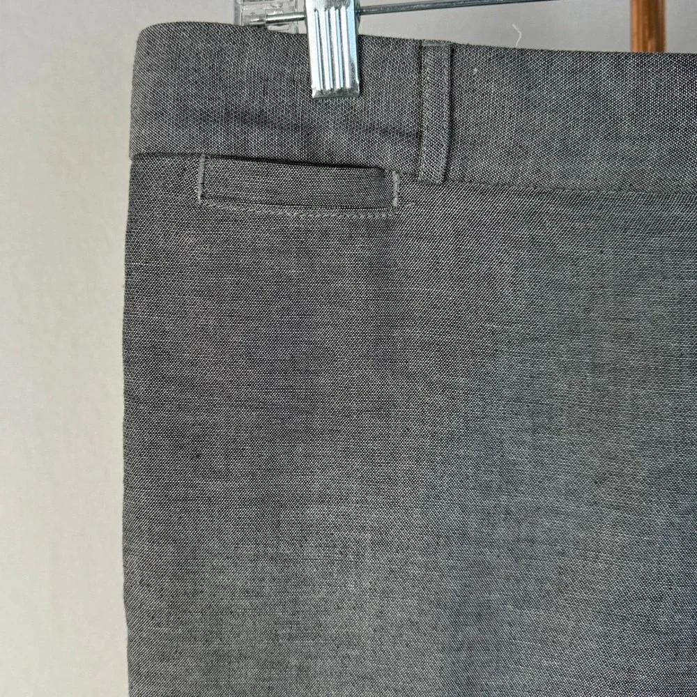 N/A women gray